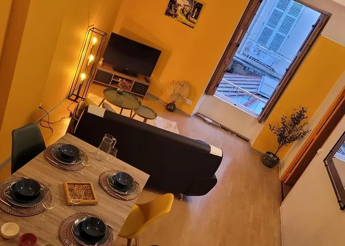 Avignon Apartement A 2 Pas Du Palais De Papes